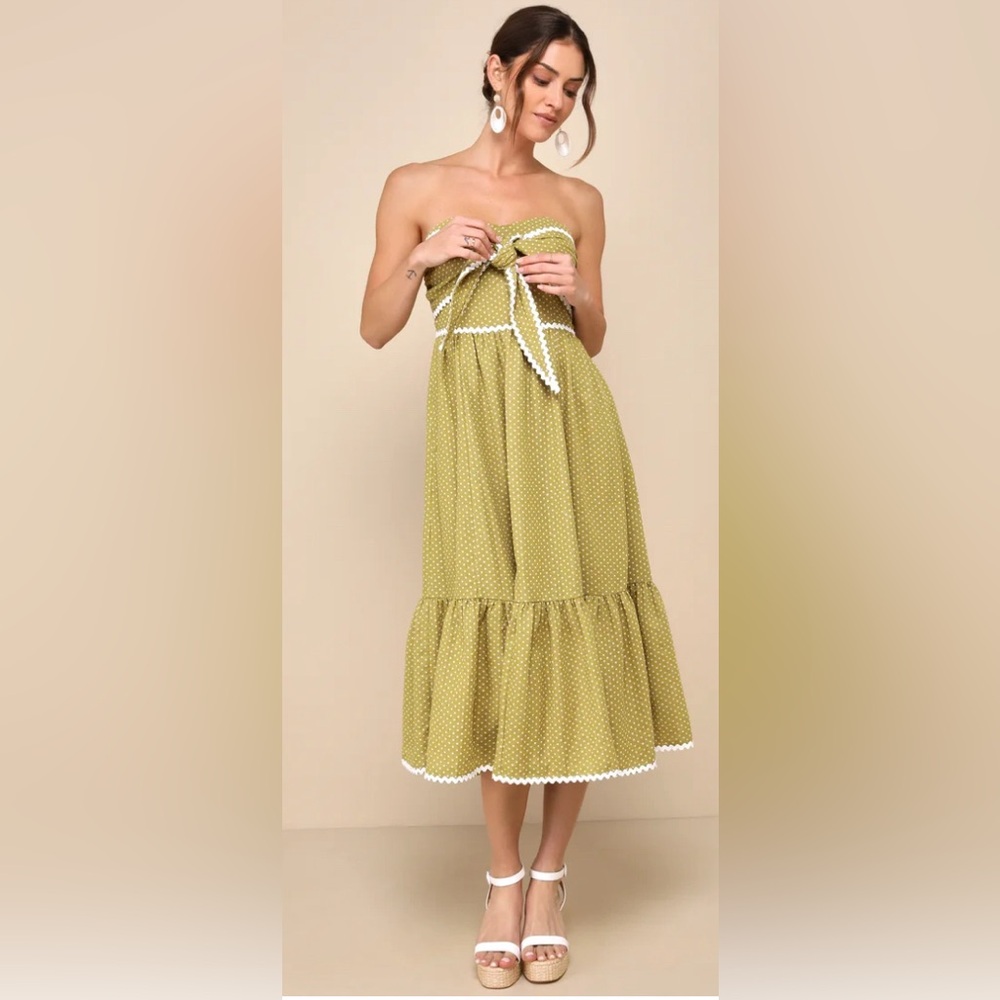 NWT Delightful Design Light Green Polka Dot Midi Dress With Pockets size M